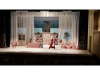 Работники ОАО "Гродножилстрой" в центре романтики и юмора: незабываемый поход в театр на «Отель "Медовый месяц"»